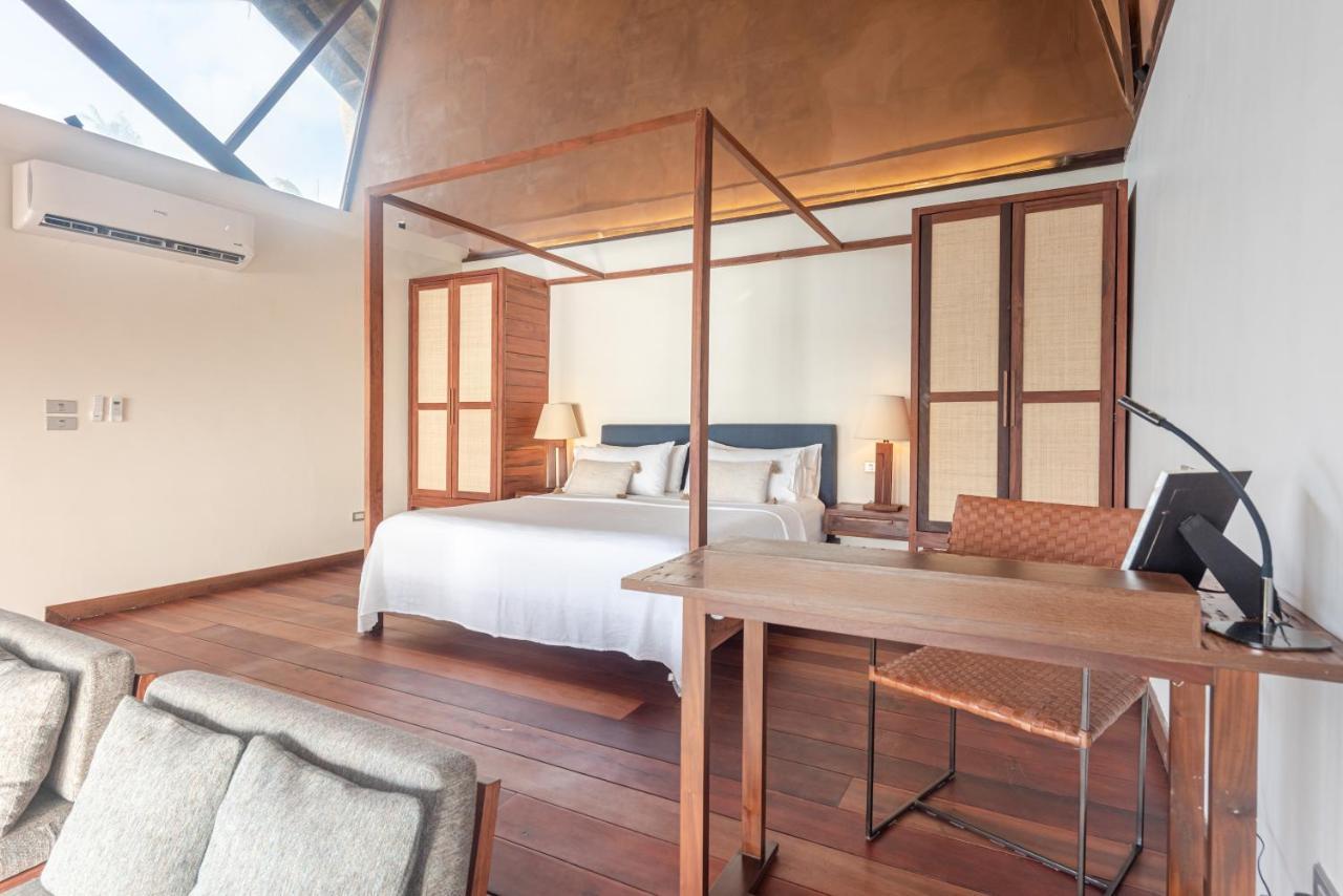 L'Osteria Luxe Beachfront B&B General Luna  Eksteriør billede