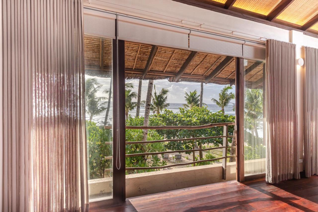 L'Osteria Luxe Beachfront B&B General Luna  Eksteriør billede