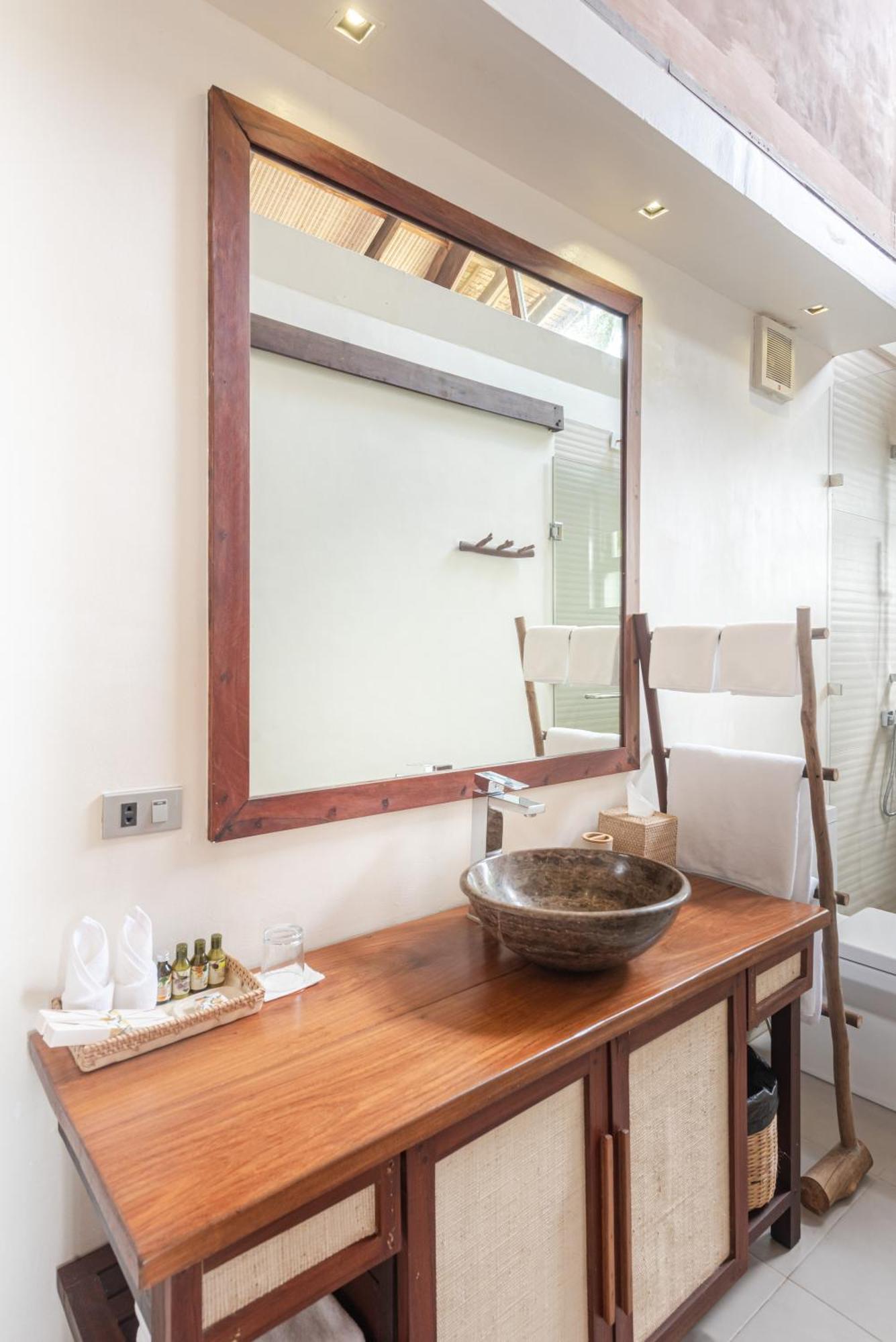 L'Osteria Luxe Beachfront B&B General Luna  Eksteriør billede